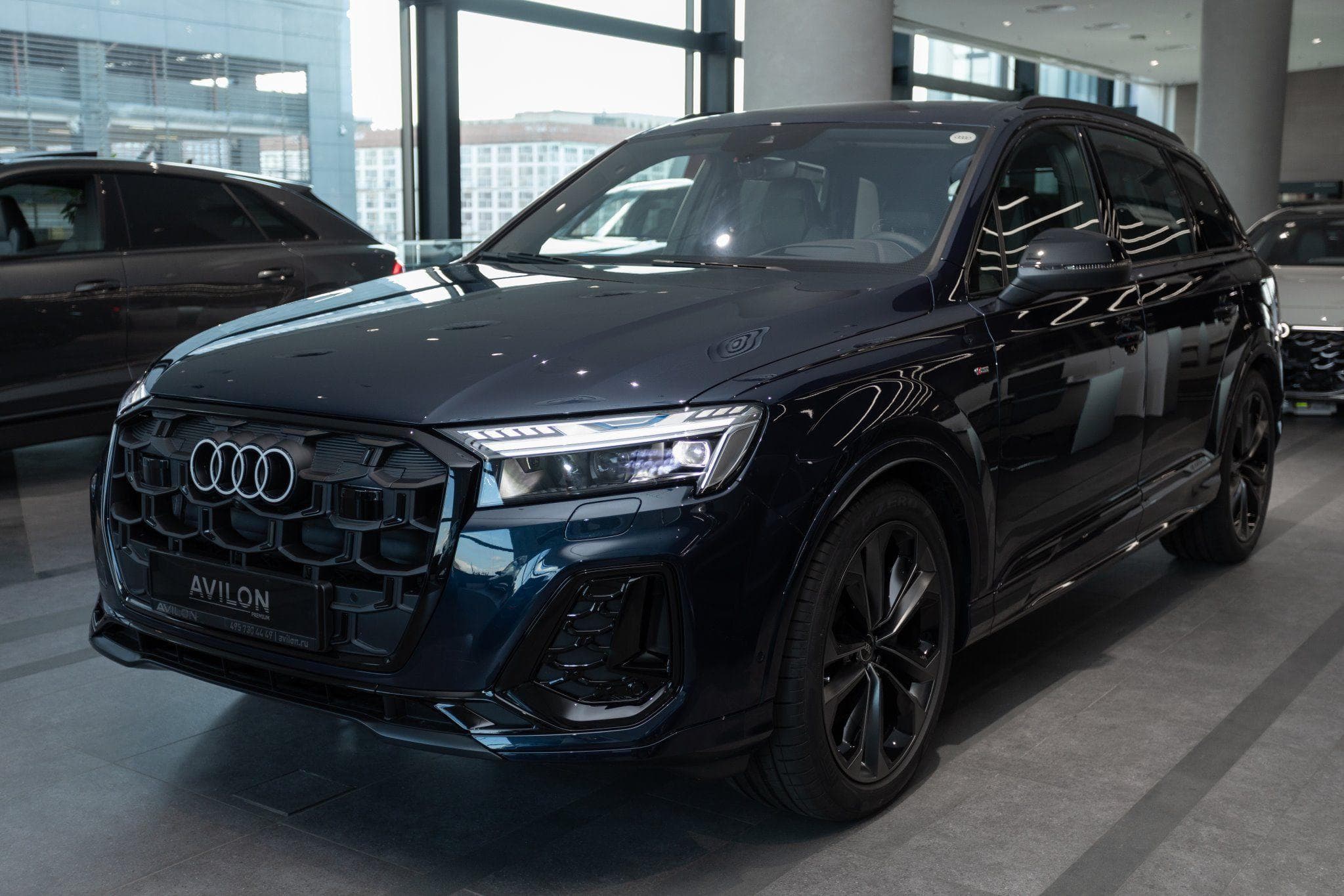 Audi Q7 - 1