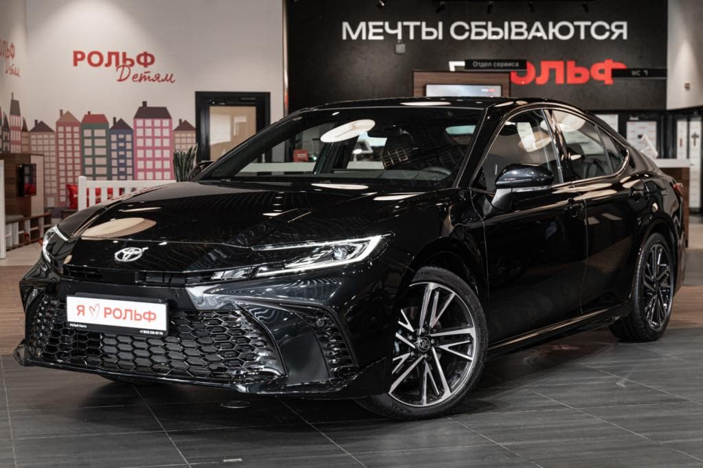 Toyota Camry - 1