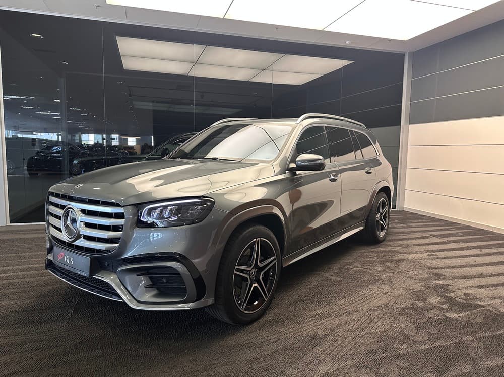 Mercedes-Benz GLS - 1