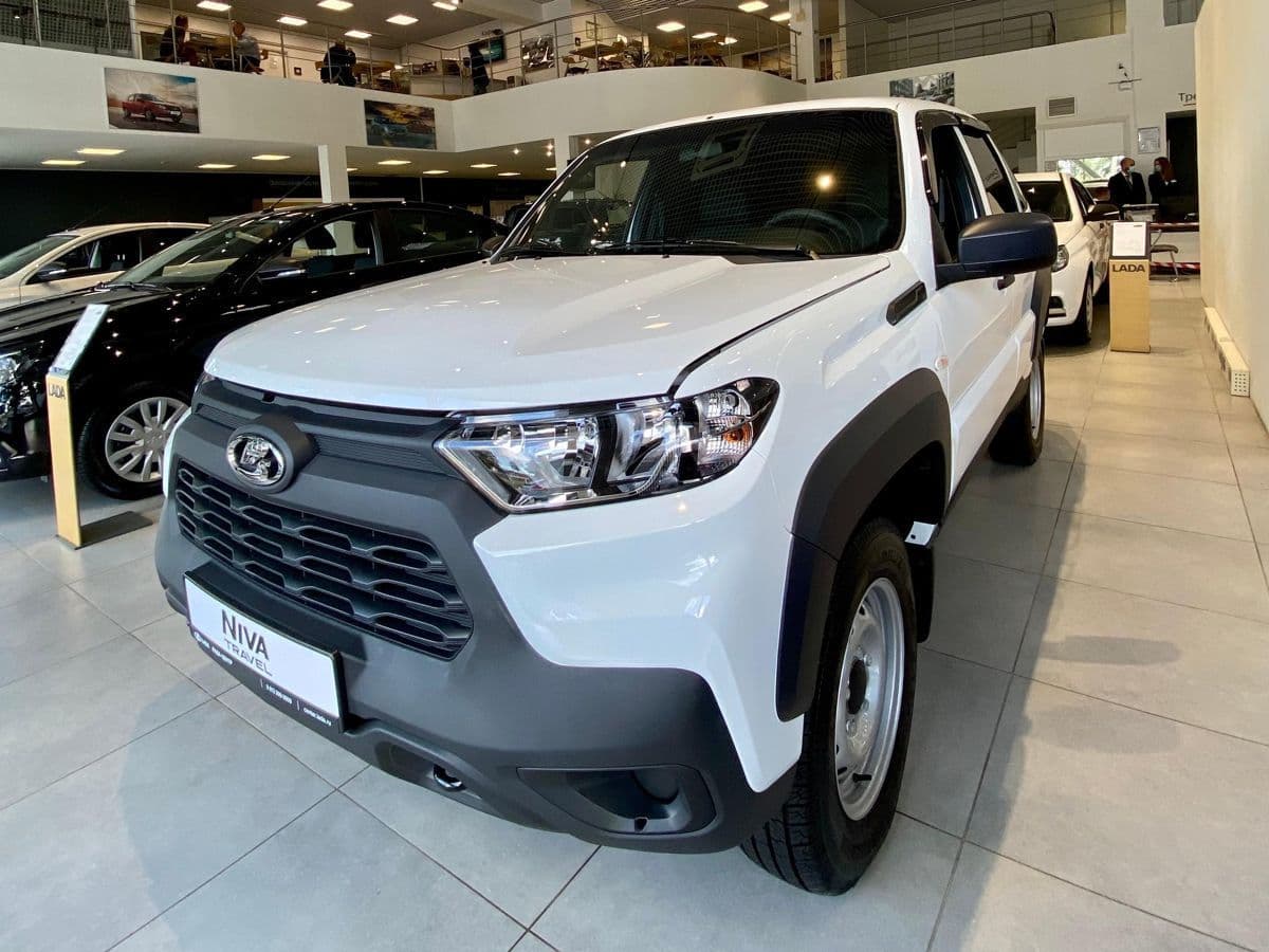 Lada Niva Travel - 1