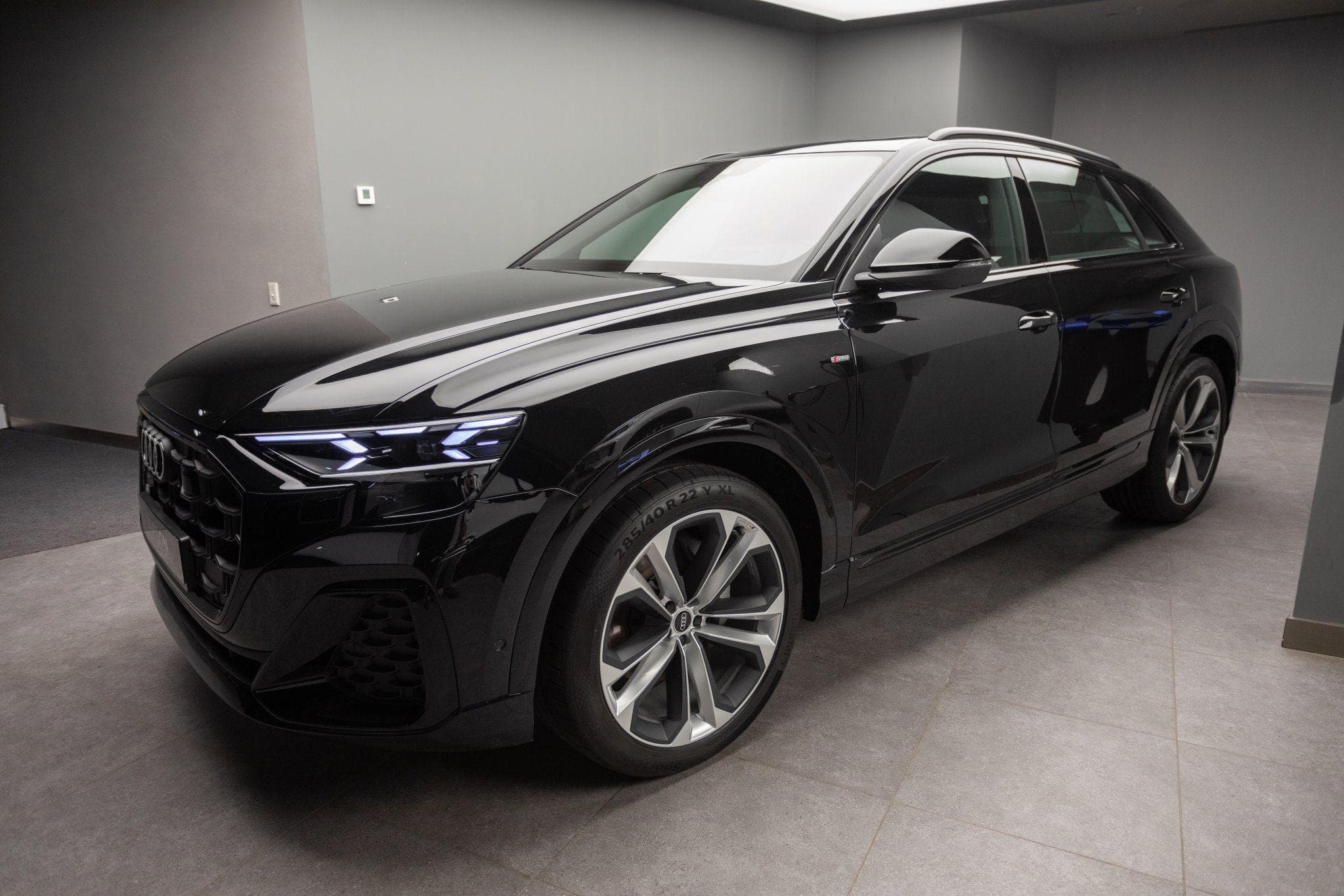 Audi Q8 - 1