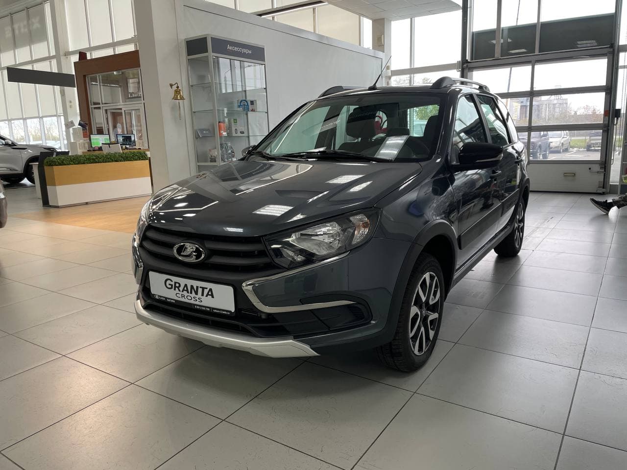 Lada Granta Cross - 1