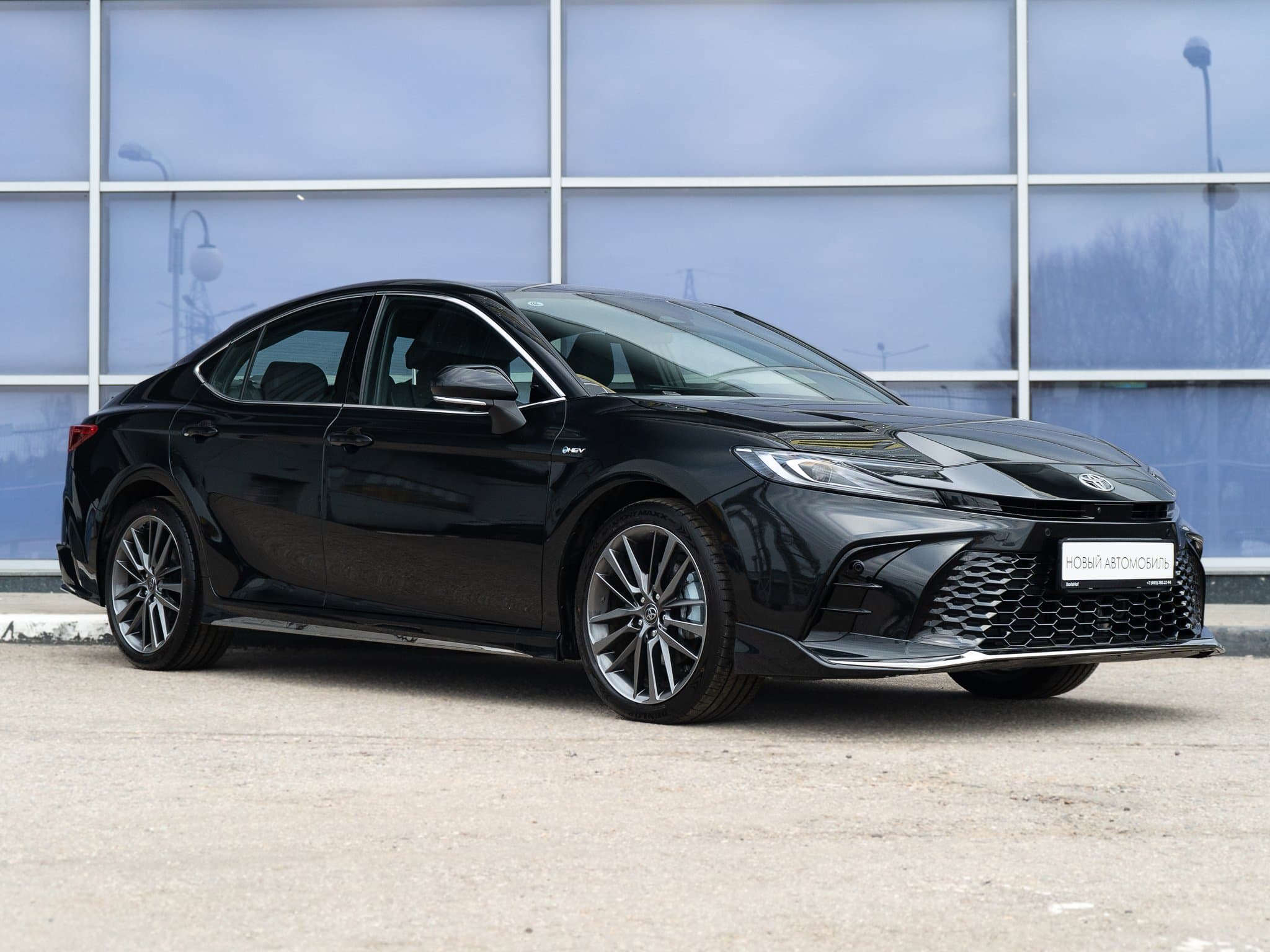Toyota Camry - 1