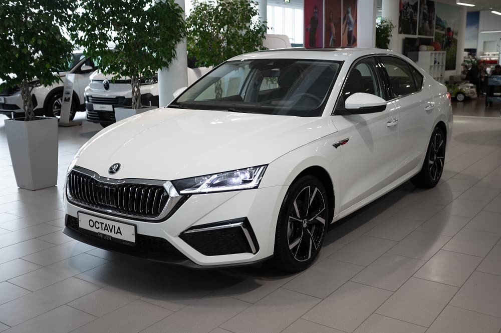Skoda Octavia Pro LSV***0249 Luxury 280TSI 7AT в лизинг - 1